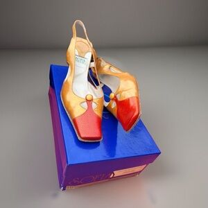 Sofia Designer Vintage Heels Shoes Italian leather gold and red snakeskin size 5